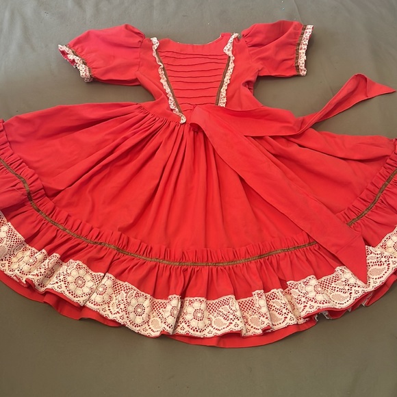 FOLKLORIC BEAUTIFULL Ruffled Girls DRESS - Picture 6 of 13